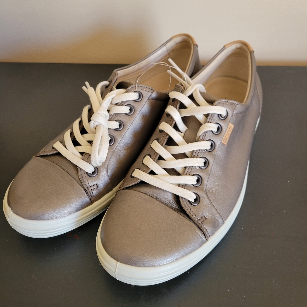 Womens Ecco Soft 7